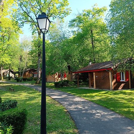Camping Le Relais Du Leman Messery Exterior photo